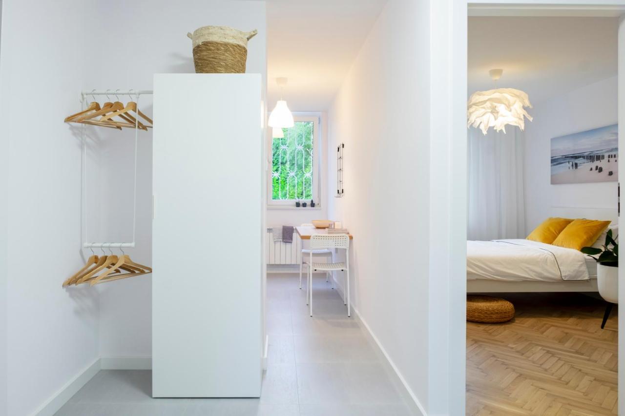 Cristine Apartment Варшава Экстерьер фото