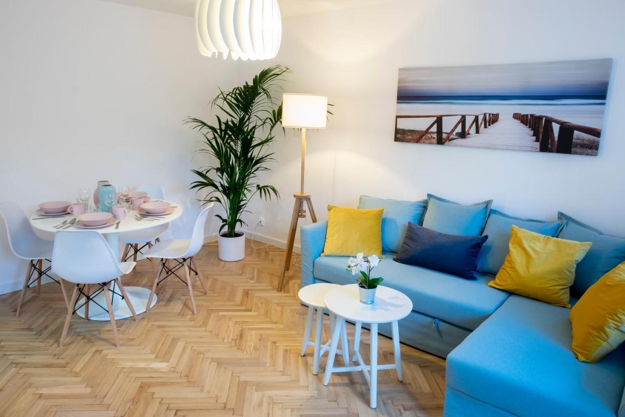 Cristine Apartment Варшава Экстерьер фото