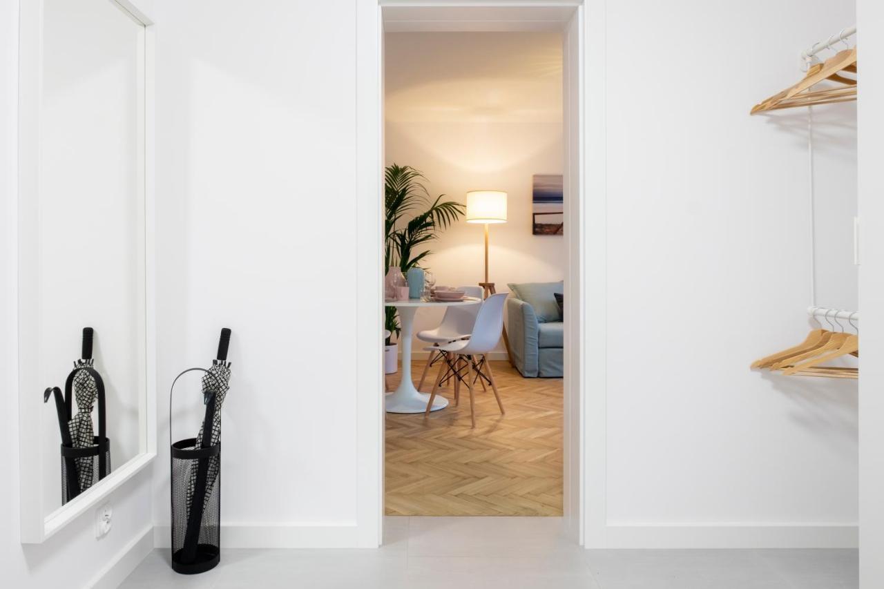 Cristine Apartment Варшава Экстерьер фото